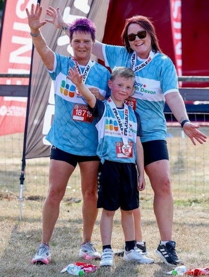Tarr family group photo at the finish